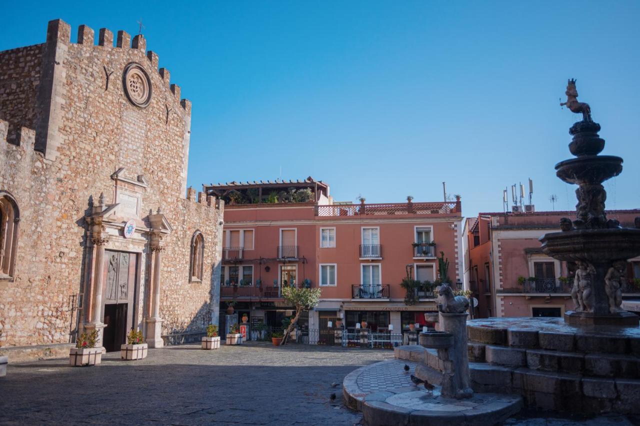Castalia Apartments & Rooms Duomo Taormina Exterior foto